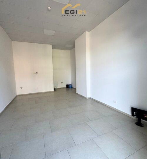 Lokal 40 m² për QIRA, Bregu i Diellit
