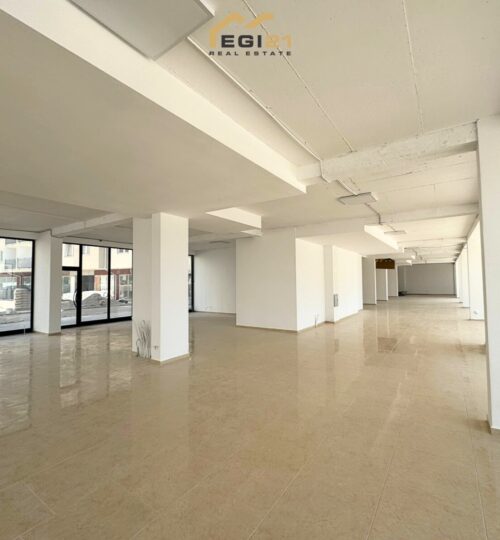 Lokal 650 m² për QIRA, Fushë Kosovë