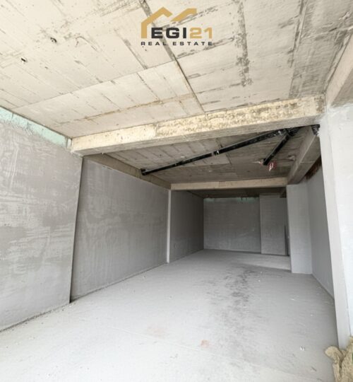 Lokal 84m² për SHITJE, Rruga C