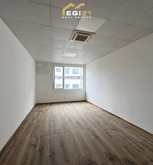 Zyrë 75m²  për QIRA, Prishtina e Re