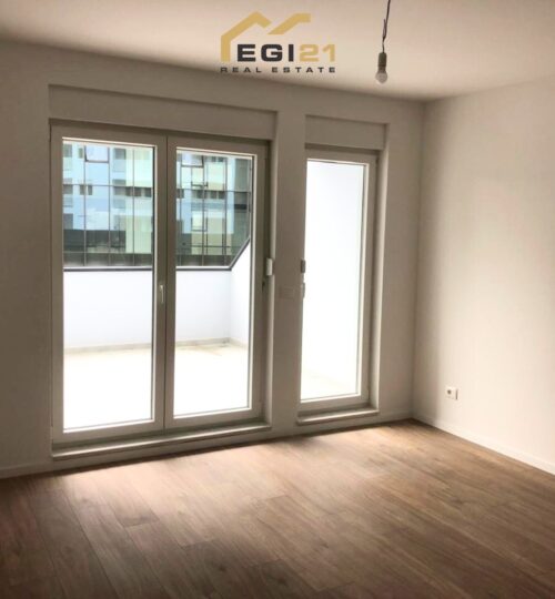 Zyrë 88m² për QIRA, Muharrem Fejza