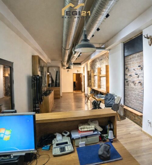 Lokal 210m² + 75m² për SHITJE   – Rruga B