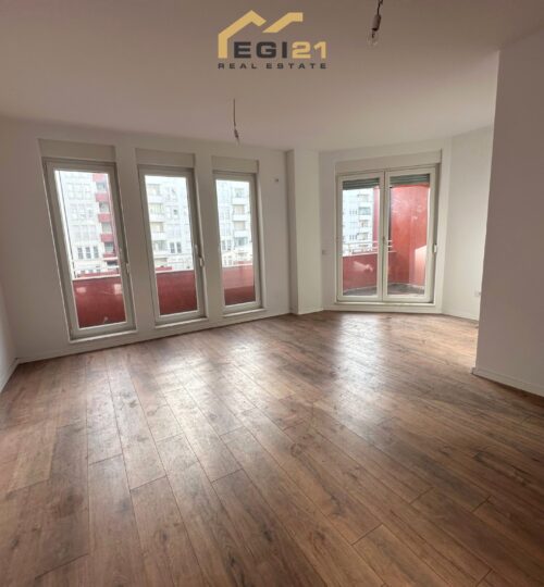 Zyrë 58m² për QIRA, Rruga C