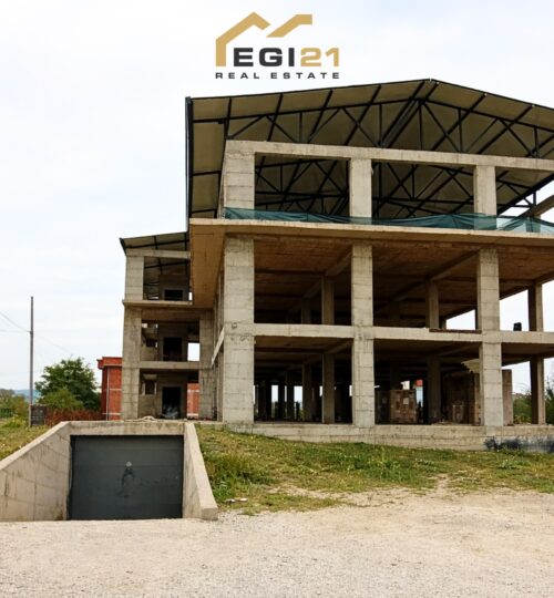 Objekt 2480m² për QIRA, Milloshevë