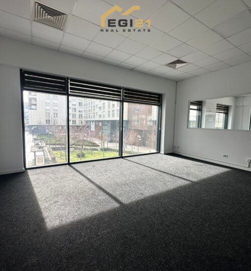 Lokal 400m² për QIRA, Lakrishte