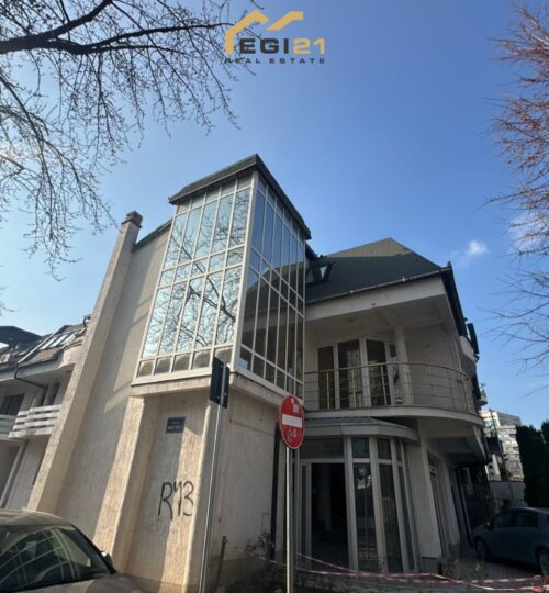 Objekt 342m² për QIRA, Pejton