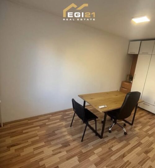 Banesë / Zyrë për #QIRA 55m² – Qendër, Prishtinë!