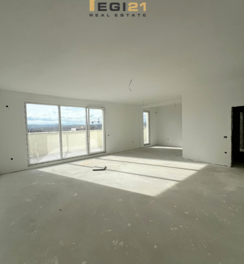 Penthouse për #SHITJE 159.35m² + 75.39m² Terrasë me Fletë Poseduese – Fushë Kosovë!